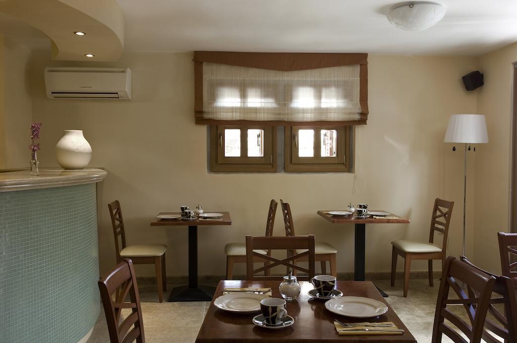 Rentinia Inn Rentina ภายนอก รูปภาพ